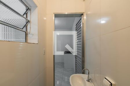 Banheiro de casa para alugar com 1 quarto, 40m² em Jardim Danfer, São Paulo