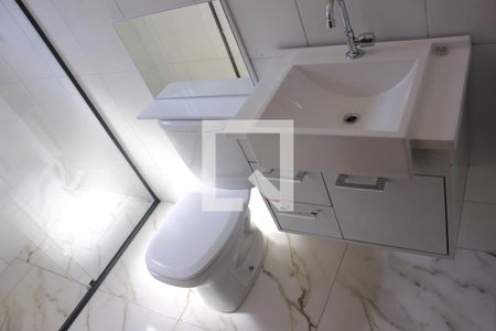 Banheiro de casa para alugar com 1 quarto, 37m² em Parque Flamengo, Guarulhos