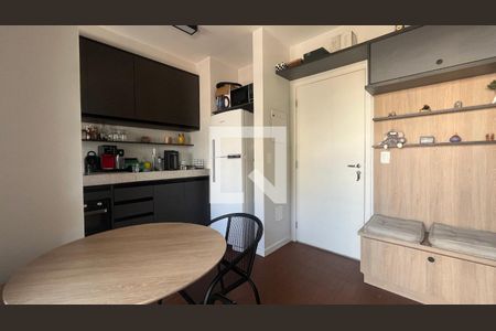 Sala de apartamento à venda com 1 quarto, 36m² em Cambuí, Campinas