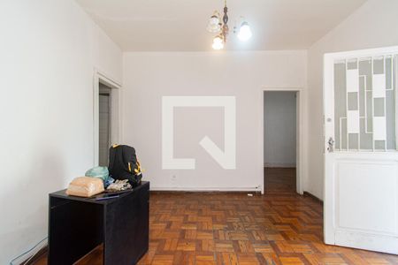 Sala de casa para alugar com 5 quartos, 247m² em Floresta, Belo Horizonte