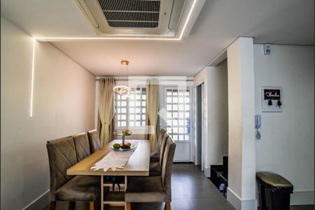 Sala de casa de condomínio à venda com 3 quartos, 150m² em Vila Metalúrgica, Santo André