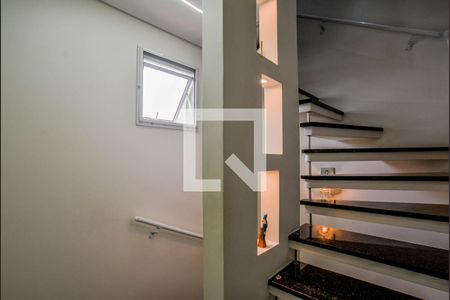 Escada de casa de condomínio à venda com 3 quartos, 150m² em Vila Metalúrgica, Santo André