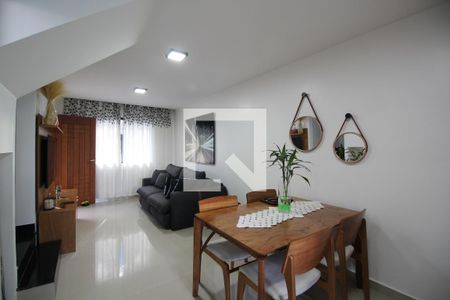 Sala de casa de condomínio à venda com 3 quartos, 150m² em Jacarepaguá, Rio de Janeiro