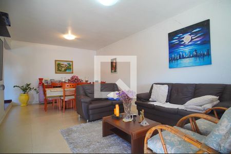 Sala de casa para alugar com 4 quartos, 184m² em Rincão, Novo Hamburgo