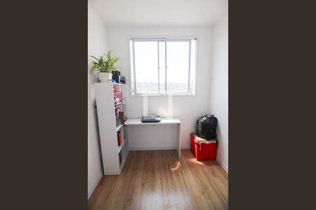 Quarto 1 de apartamento para alugar com 2 quartos, 34m² em Jardim Miriam, São Paulo