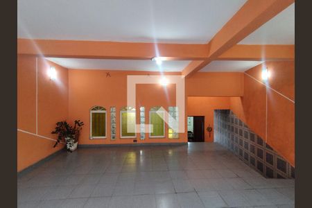 Garagem de casa à venda com 5 quartos, 260m² em Vila Brasilio Machado, São Paulo