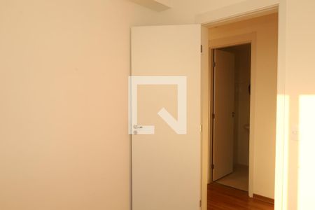 Quarto 1 de apartamento para alugar com 2 quartos, 37m² em Vila Carmosina, São Paulo