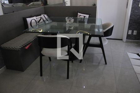 Sala de apartamento à venda com 3 quartos, 123m² em Jardim Flor da Montanha, Guarulhos