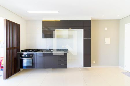 Sala / Cozinha de apartamento à venda com 2 quartos, 50m² em Barra Funda, São Paulo