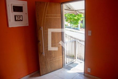 Sala de casa para alugar com 2 quartos, 115m² em Centro Alto, Ribeirão Pires