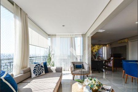 Apartamento à venda com 5 quartos, 268m² em Vila Firmiano Pinto, São Paulo