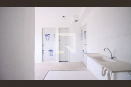Sala/Cozinha de apartamento à venda com 2 quartos, 38m² em Quinta da Paineira, São Paulo