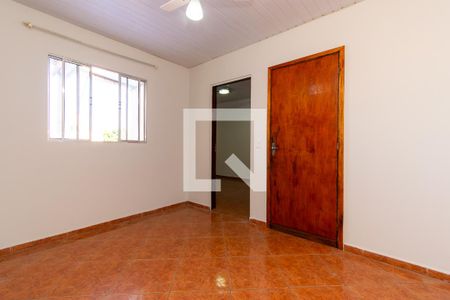 Sala de casa para alugar com 2 quartos, 56m² em São Lucas, São Paulo