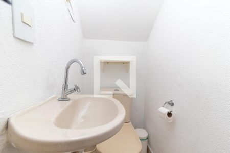 Lavabo de casa de condomínio à venda com 2 quartos, 65m² em Vila Campanela, São Paulo