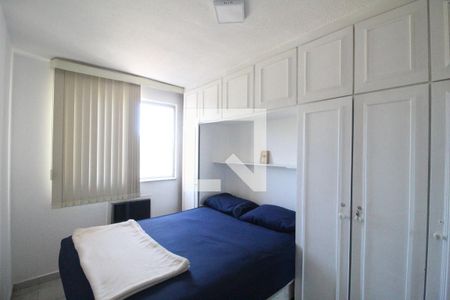 Quarto 1 de apartamento para alugar com 2 quartos, 52m² em Jacarepaguá, Rio de Janeiro