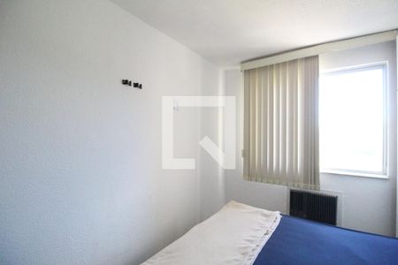 Quarto 1 de apartamento para alugar com 2 quartos, 52m² em Jacarepaguá, Rio de Janeiro