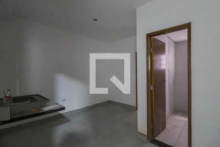 Sala/Cozinha de apartamento para alugar com 1 quarto, 30m² em Vila Paulo Silas, São Paulo