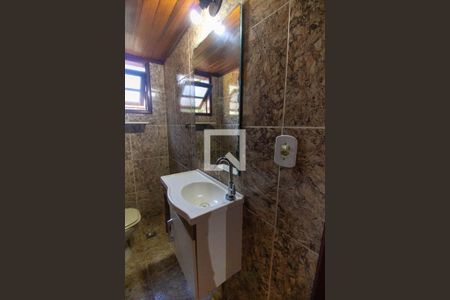 Lavabo de casa de condomínio para alugar com 3 quartos, 150m² em Itaipu, Niterói