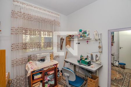 Quarto 1 de apartamento para alugar com 3 quartos, 67m² em Morro Santana, Porto Alegre