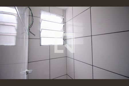 Banheiro de casa para alugar com 1 quarto, 40m² em Vila California, São Paulo