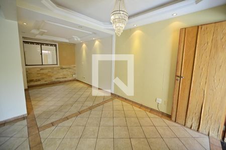 Sala de casa de condomínio para alugar com 3 quartos, 170m² em Setor Bueno, Goiânia