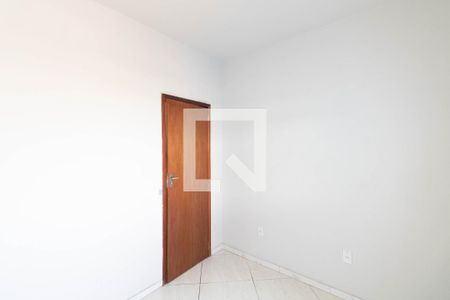 Quarto de casa para alugar com 2 quartos, 50m² em Senador Vasconcelos, Rio de Janeiro