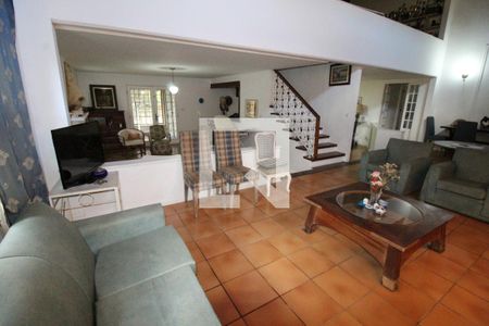 Sala 1 de casa para alugar com 4 quartos, 630m² em Chácaras São José, São José dos Campos