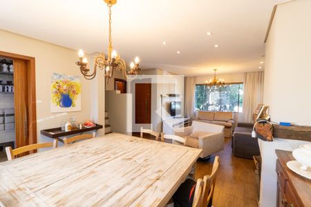 Sala de casa de condomínio à venda com 3 quartos, 175m² em Hípica, Porto Alegre