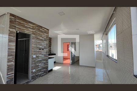 Sala de casa para alugar com 2 quartos, 80m² em Vila Lourdes, Ferraz de Vasconcelos