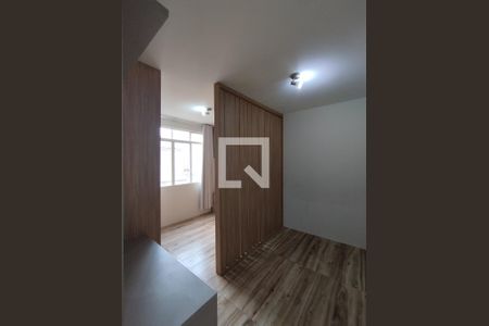 Sala de kitnet/studio para alugar com 1 quarto, 34m² em Aclimação, São Paulo