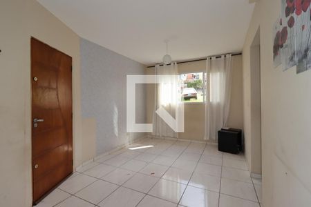 Sala de apartamento para alugar com 2 quartos, 55m² em Cidade São Jorge, Santo André