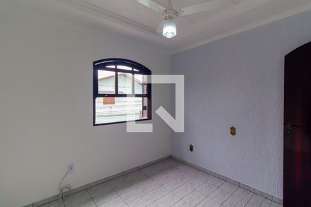 Quarto 1 de casa para alugar com 3 quartos, 196m² em Jardim Santa Adelia, São Paulo