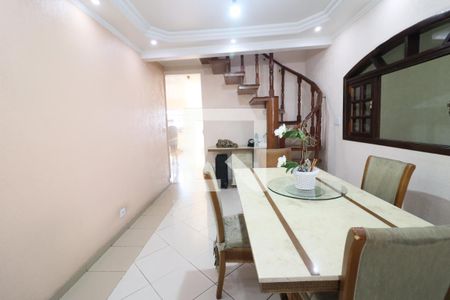 Sala de casa à venda com 3 quartos, 125m² em Cipava, Osasco