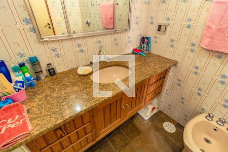 Lavabo de casa para alugar com 4 quartos, 350m² em Vila da Saúde, São Paulo
