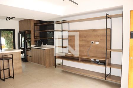 Sala de casa de condomínio para alugar com 2 quartos, 211m² em Parque Rincao, Cotia