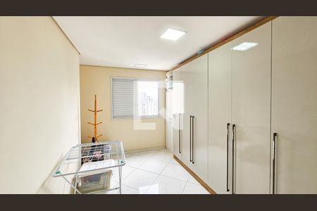 Quarto de apartamento à venda com 2 quartos, 74m² em Vila Osasco, Osasco