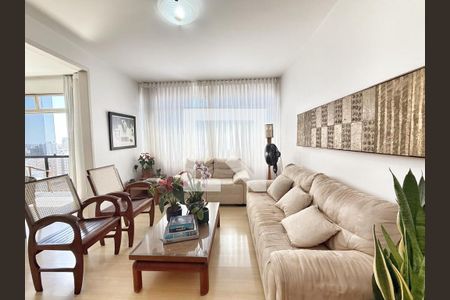 Sala de apartamento à venda com 4 quartos, 142m² em Santa Efigênia, Belo Horizonte