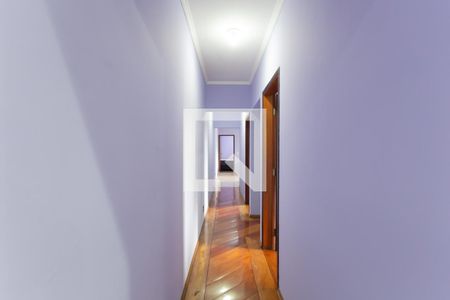 Corredor de casa para alugar com 3 quartos, 160m² em Vila Carmosina, São Paulo