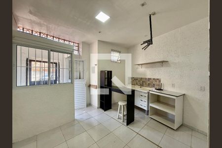 Quarto de casa para alugar com 0 quarto, 35m² em Santo Amaro, São Paulo