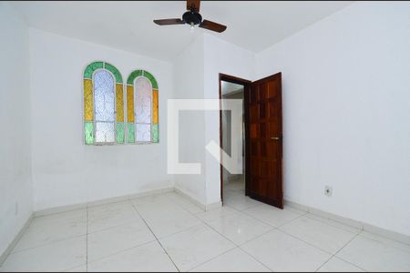 Quarto de casa à venda com 2 quartos, 80m² em Santa Cruz, Belo Horizonte