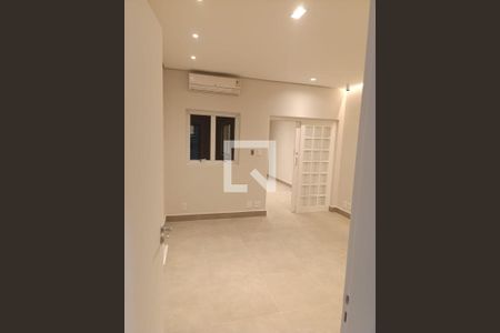 Foto 22 de casa à venda com 3 quartos, 130m² em Mirandópolis, São Paulo