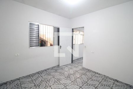 Quarto de casa para alugar com 2 quartos, 60m² em Jardim Guanhembu, São Paulo