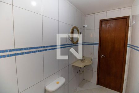 Banheiro de casa à venda com 2 quartos, 200m² em Piratininga, Niterói