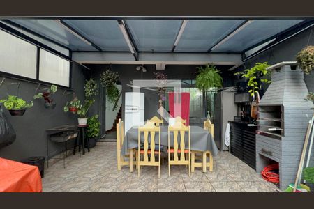 Quintal de casa à venda com 2 quartos, 136m² em Jardim Paulista, São Paulo