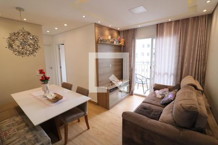 Sala de apartamento à venda com 2 quartos, 55m² em Continental, Osasco