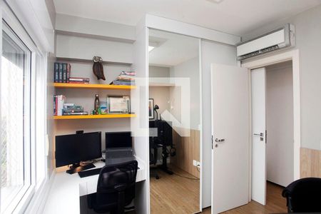 Quarto  de apartamento à venda com 2 quartos, 64m² em Santana, Porto Alegre