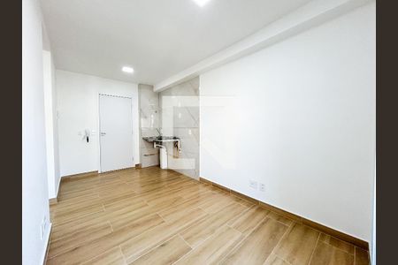 Sala/Cozinha de apartamento para alugar com 2 quartos, 37m² em Jardim São Luís, São Paulo
