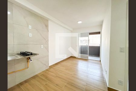 Sala/Cozinha de apartamento para alugar com 2 quartos, 37m² em Jardim São Luís, São Paulo