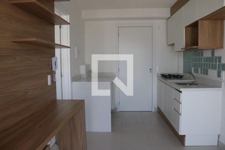 Sala/Cozinha de apartamento para alugar com 1 quarto, 28m² em Parque Industrial Tomas Edson, São Paulo