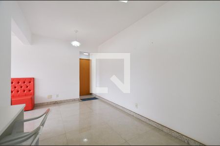 Sala  de apartamento à venda com 3 quartos, 75m² em Cachoeirinha, Belo Horizonte